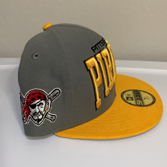 Pittsburgh Pirates Fitted Hat - Picture 2 of 4
